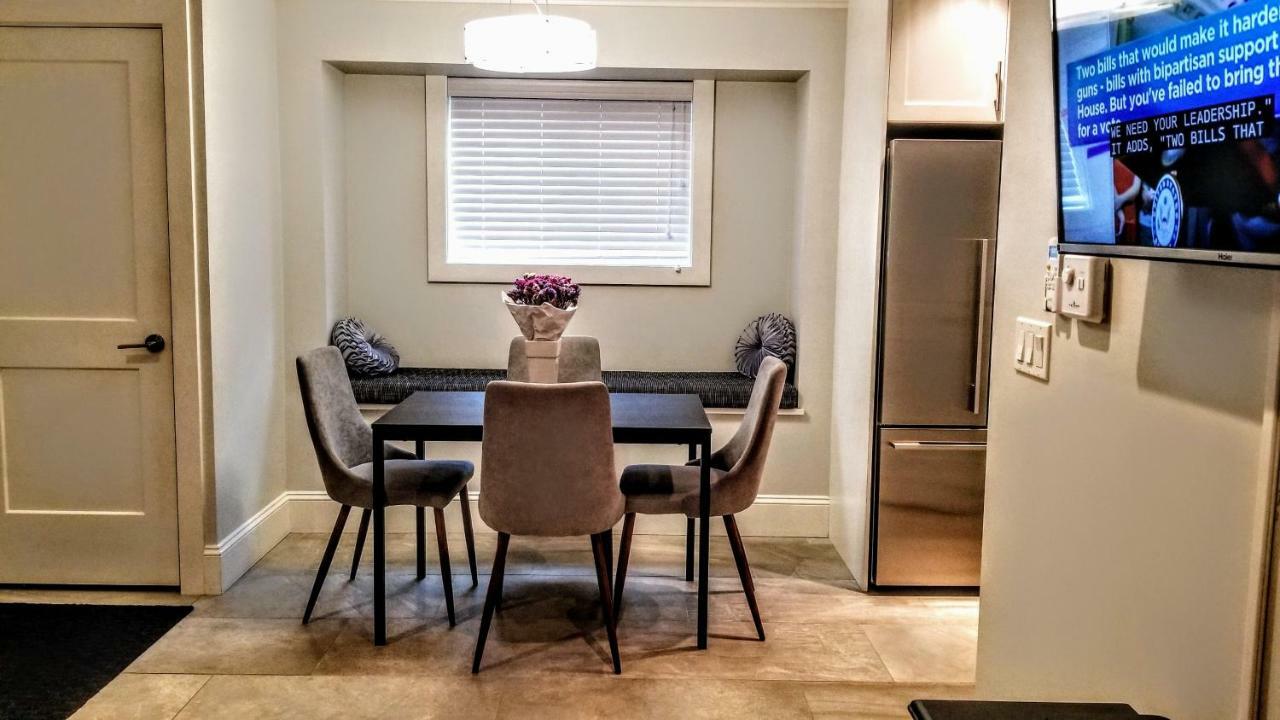 הוילה וונקובר New Urban Modern Main Street House מראה חיצוני תמונה